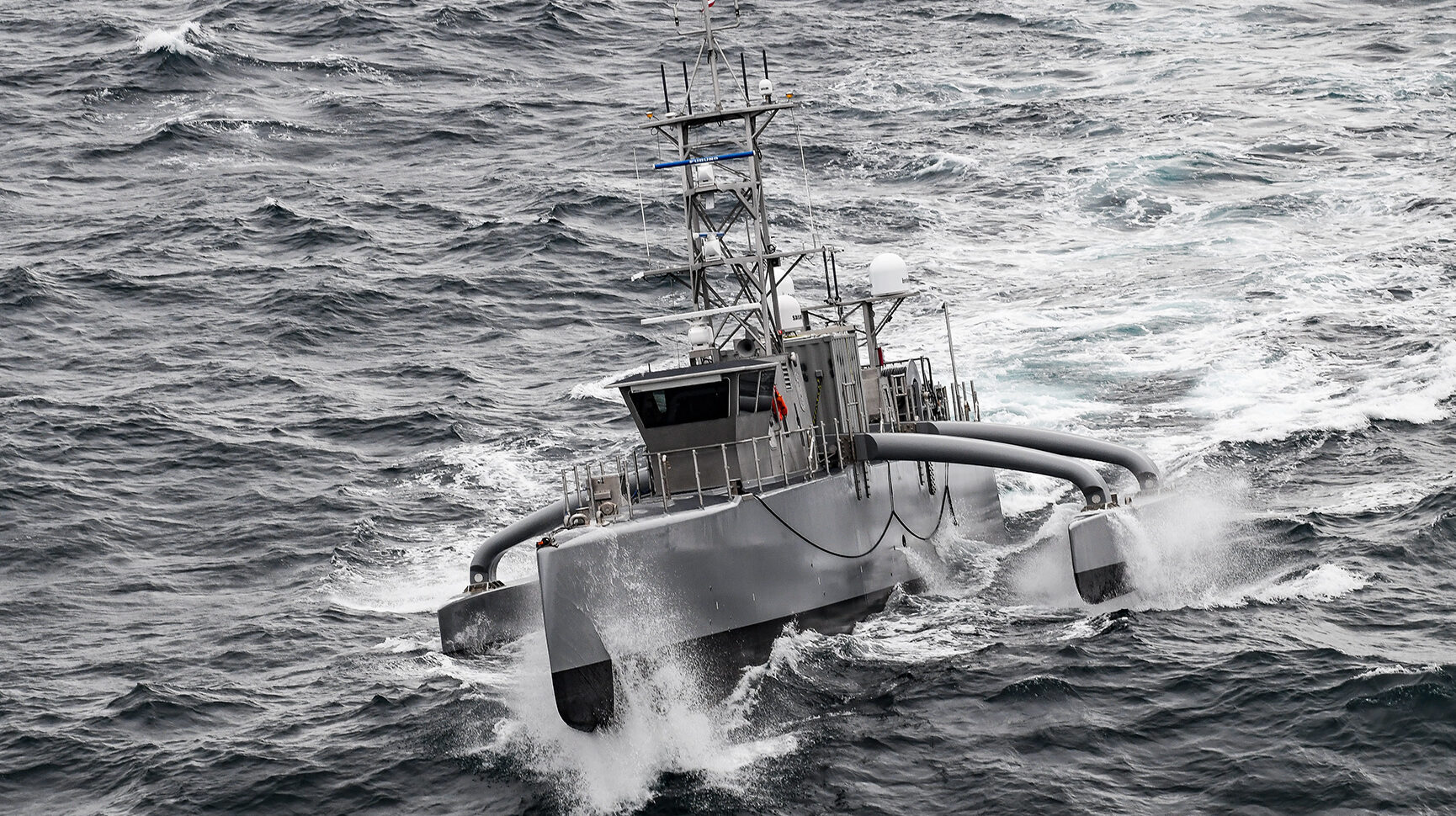 A Seahawk medium displacement unmanned surface vessel participates in U.S. Pacific Fleet’s Unmanned Systems Integrated Battle Problem (UxS IBP) 21. (U.S. Navy photo by Chief Mass Communication Specialist Shannon Renfroe)